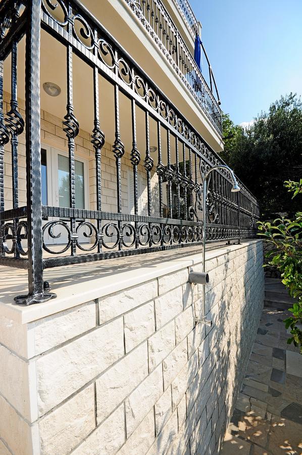 פיסק Apartments Rose מראה חיצוני תמונה